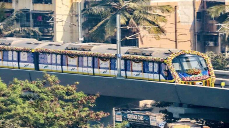 मुंबई के लोगों ने मेट्रो के प्रति दिखाया आकर्षण