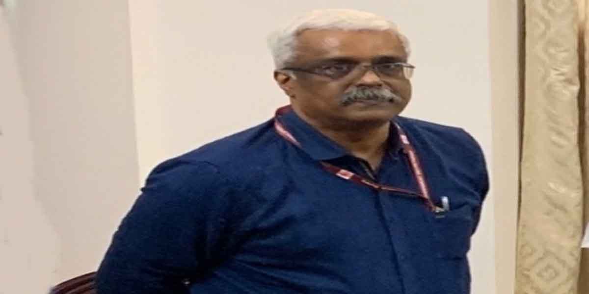 केरल सीएम ईडी के रडार पर, बाढ़ राहत घोटाले में पूर्व प्रिसिंपल सेक्रेटरी गिरफ्तार