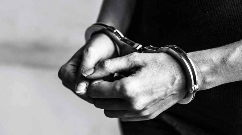कन्नौज में चंदन लकड़ी के साथ तीन तस्कर गिरफ्तार