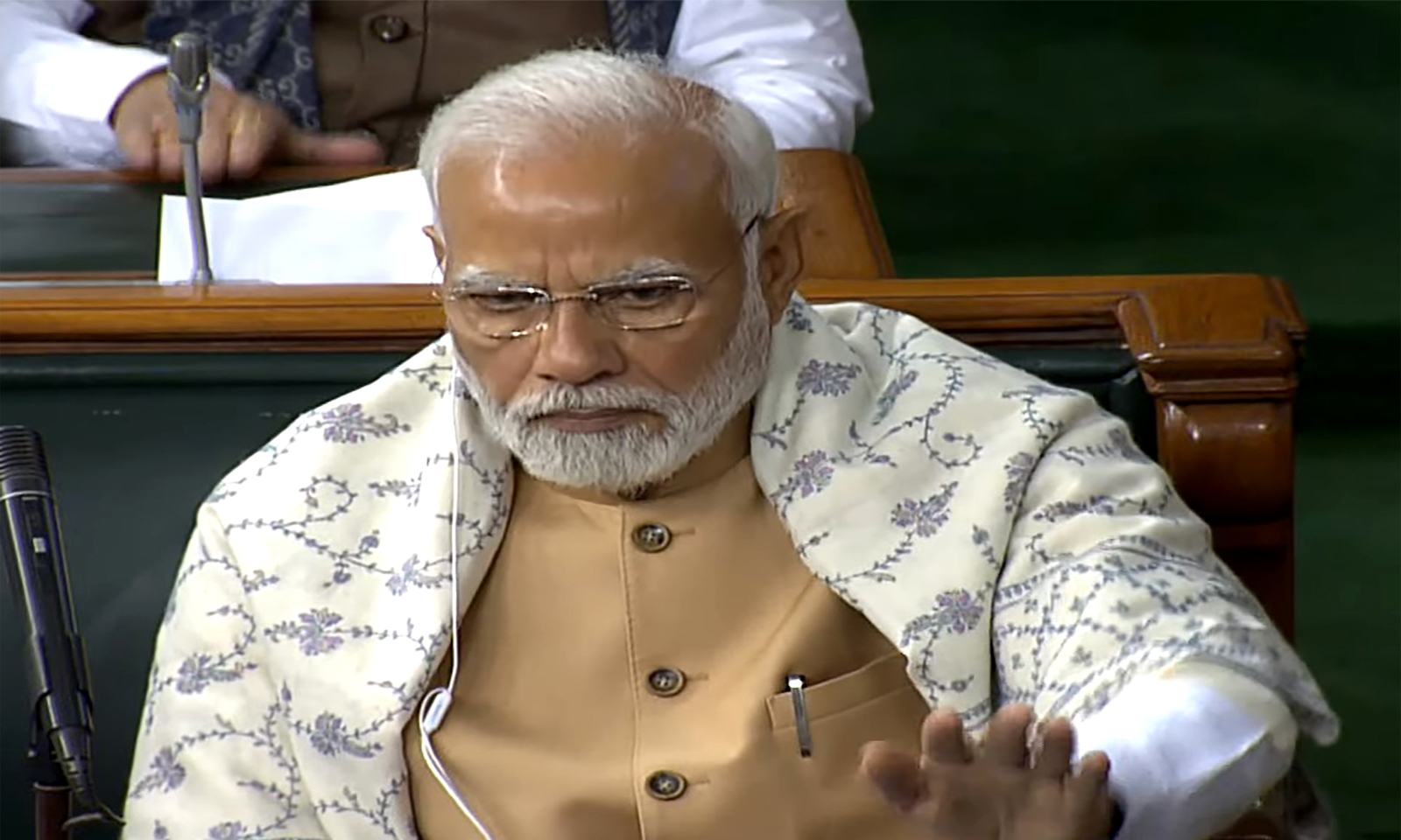 गरजे और बरसे पीएम मोदी! कहा- तुम परिवार के लिए तो मोदी 140 करोड़ लोगों के लिए जीता है….