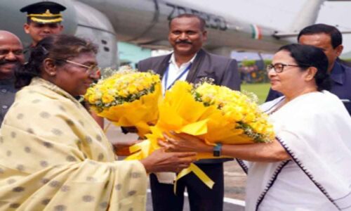राष्ट्रपति मुर्मू दो दिवसीय दौरे पर कोलकाता पहुंची