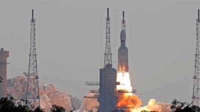 एलवीएम-एम3/वनवेब-इंडिया 2 मिशन सफल, इसरो ने वैज्ञानिकों को बधाई दी