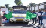 जोशीमठ: राहत सामग्री ले जा रहे वाहनों को धामी ने किया फ्लैग ऑफ