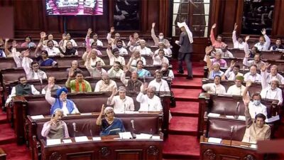 राज्यसभा में गतिरोध: हंगामे के बीच बिना चर्चा वित्त विधेयक लोकसभा को लौटाया