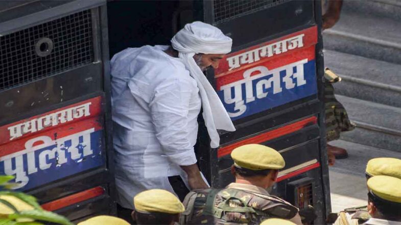अतीक को लाने ले जाने का खेल!