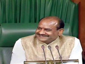 लोकसभा में गतिरोध खत्म करने के लिए स्पीकर ने सभी दलों के नेताओं की बैठक बुलाई