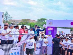 गहलोत ने जीतो अहिंसा रन को झंडी दिखाकर धावकों का उत्साहवर्धन किया