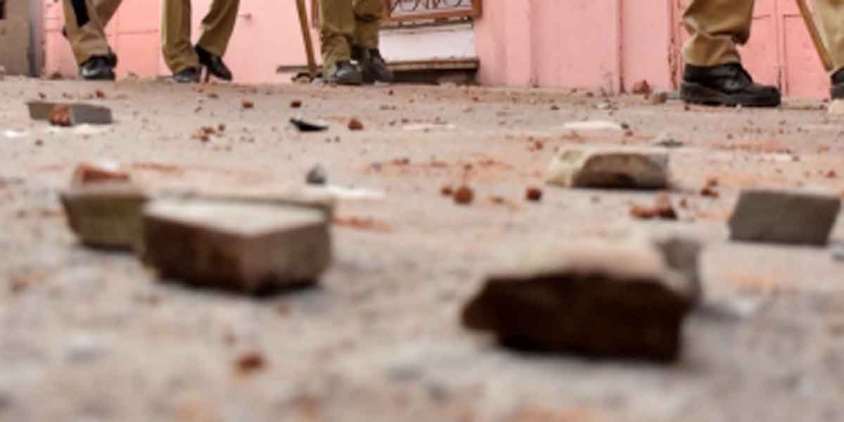 एमपी के खंडवा में सांप्रदायिक तनाव, तीन घायल