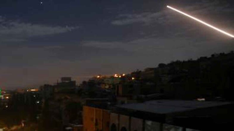 सीरिया वायु रक्षा ने इजरायली मिसाइल हमले को रोका