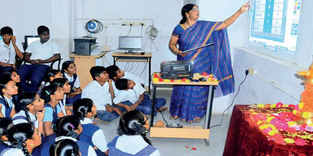 दिल्ली सरकार 2000 डिजिटल कक्षाएं विकसित करेगी