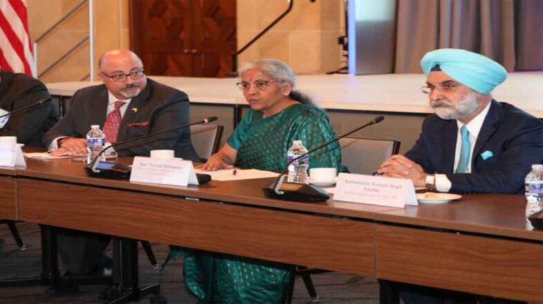 जलवायु परिवर्तन के लिए धन उपलब्ध नहीं कराने पर पश्चिम देशों की खिंचाई