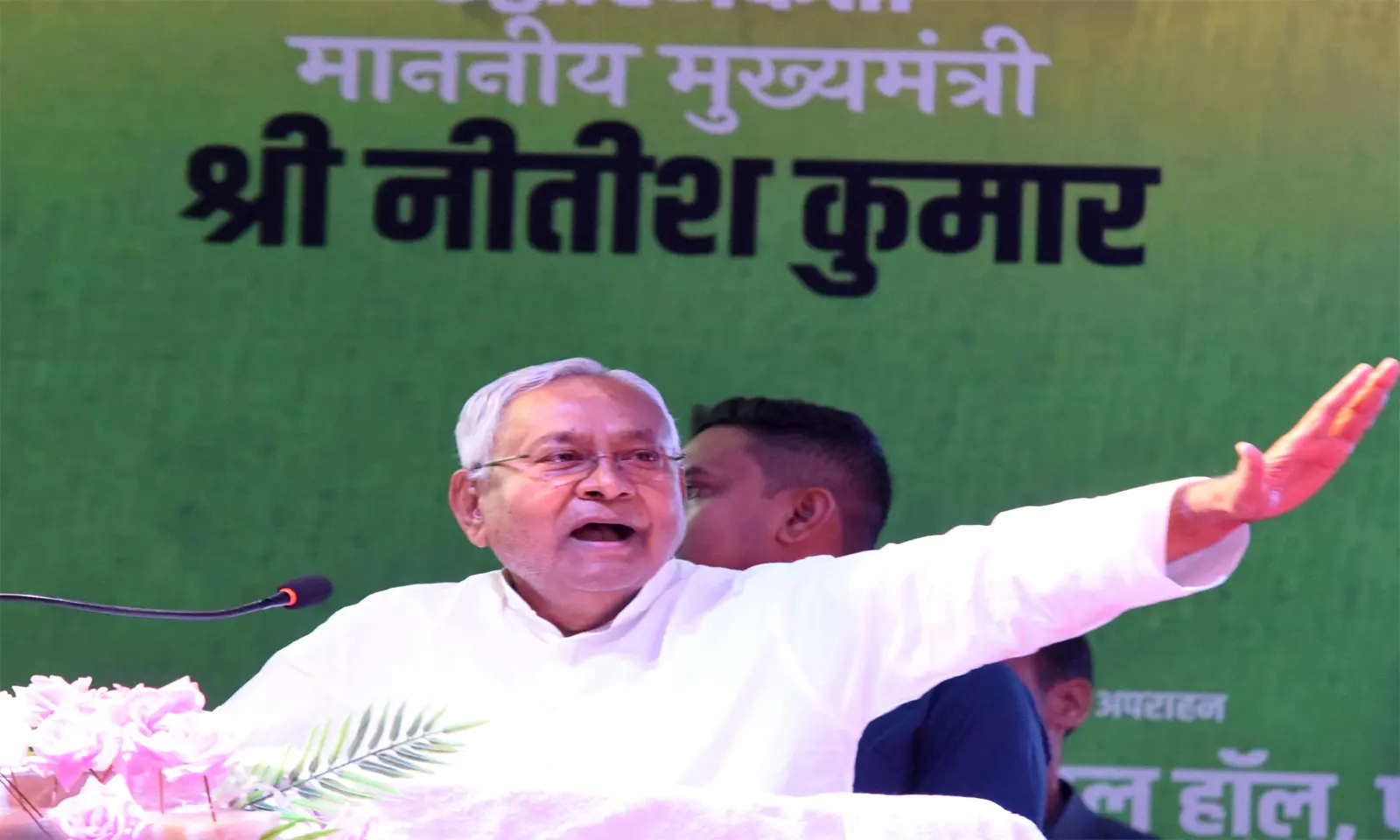 नीतीश की बेचैनी संयोजक नहीं बनने की है!