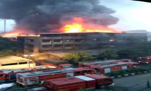 बरेली में फोम फैक्ट्री में आगः चार जिंदा जले, तीन गंभीर रूप से झुलसे