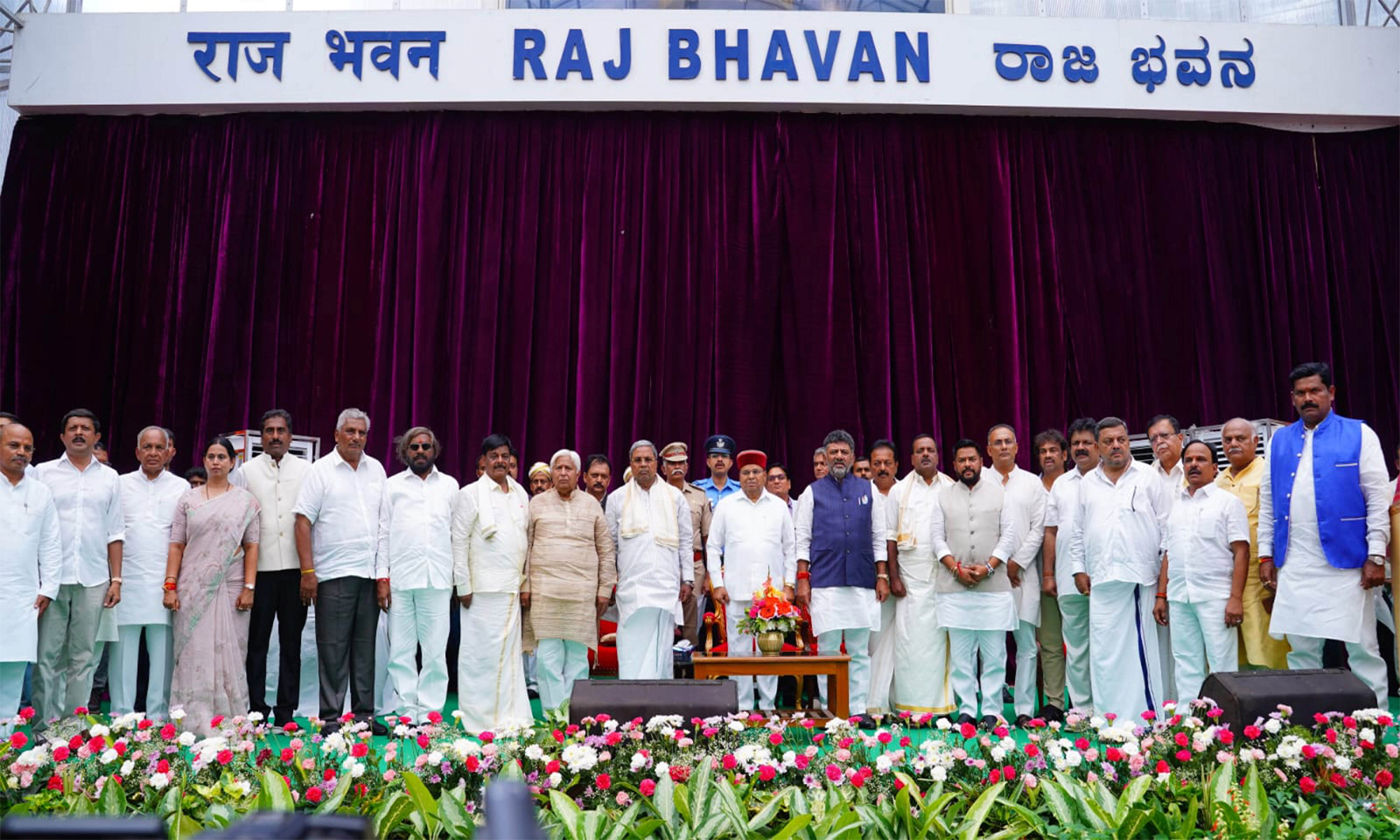 जाति के साथ जारी हुई मंत्रियों की सूची