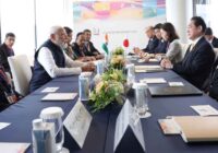 नरेंद्र मोदी ने जापानी प्रधानमंत्री से द्विपक्षीय सहयोग पर वार्ता की