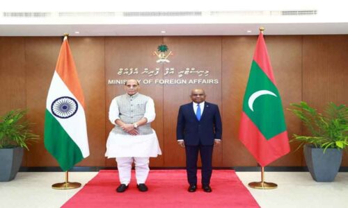 राजनाथ सिंह ने मालदीव के राष्ट्रपति से भेंट कर रक्षा साझेदारी पर चर्चा की