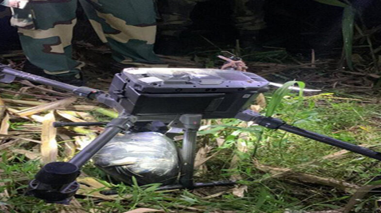 अमृतसर में मार गिराए गए दो पाक ड्रोन, 2.6 किलो ड्रग्स जब्त