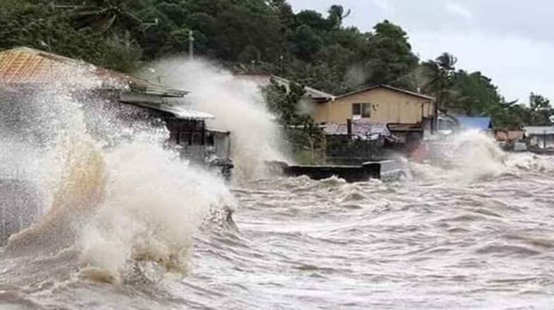 शक्तिशाली चक्रवात मोखा से म्यांमा में भारी तबाहीः बाढ़, संचार ठप, 700 लोग घायल
