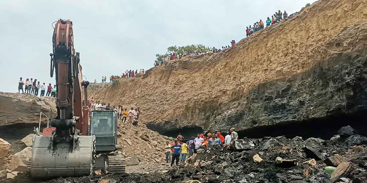 अवैध खदान धंसने की जांच के लिए समिति गठित