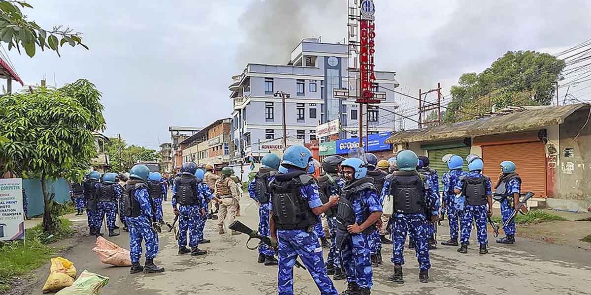 मणिपुर हिंसा जारी, भाजपा नेताओं के घर जलाने की कोशिश