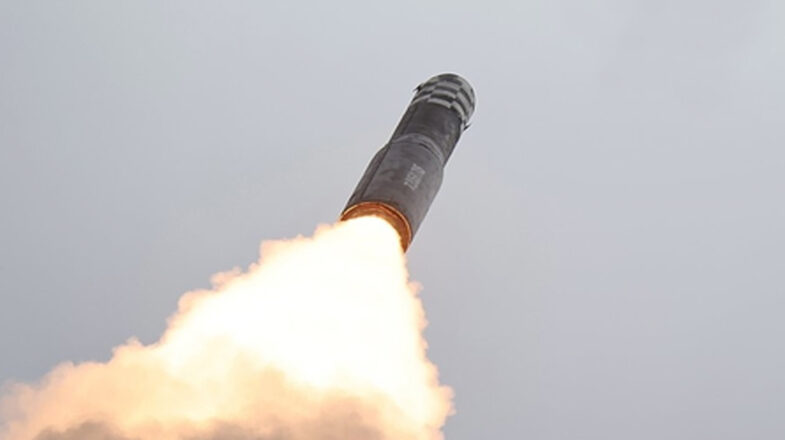 उत्तर कोरिया ने कम दूरी की दो बैलिस्टिक मिसाइलें दागीं