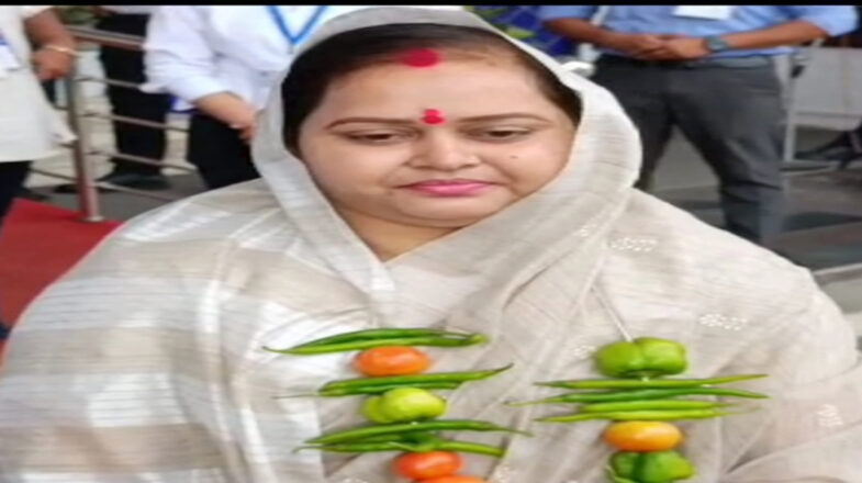मध्यप्रदेश विधानसभा में पहले दिन दिखे अजब नजारे