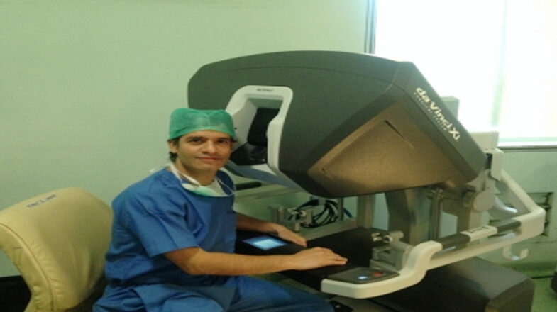 भारत के विशेषज्ञ सर्जनों के लिए रोबोटिक सर्जरी फेलोशिप