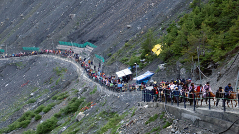 एक दिन के अंतराल पर जारी रहेगी अमरनाथ यात्रा