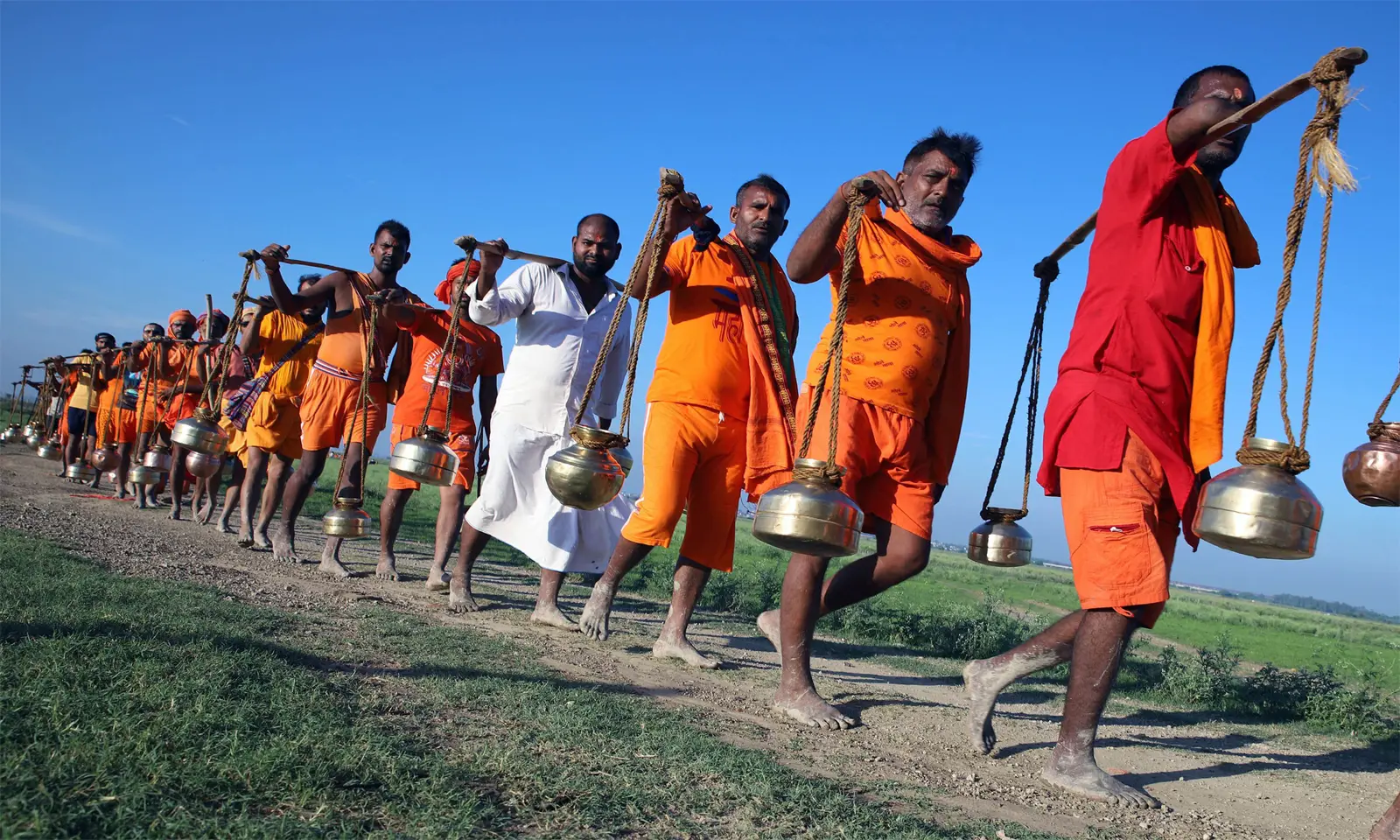 सनातन धरम के हिन्दू ठेकेदार…!