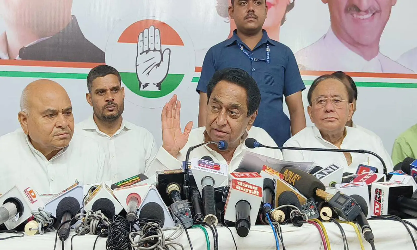 घोषणा पत्र, संकल्प पत्र, वचन पत्र और अब गंगाजल