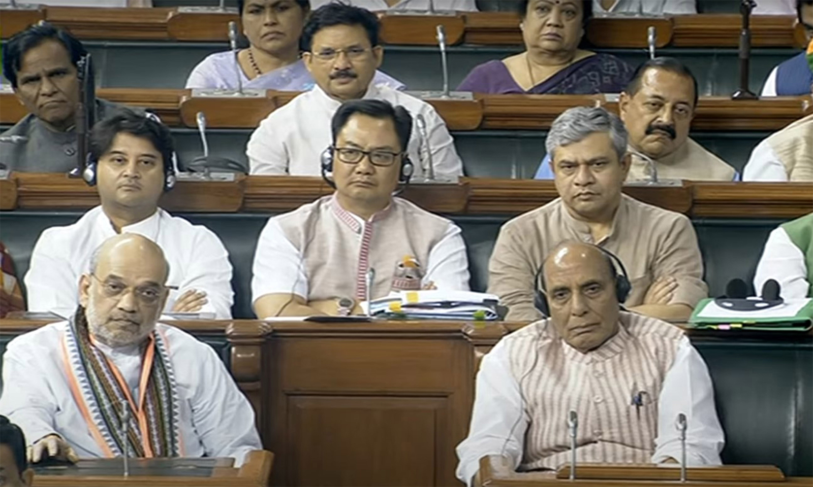 सरंक्षण या सरकार का शिकंजा?