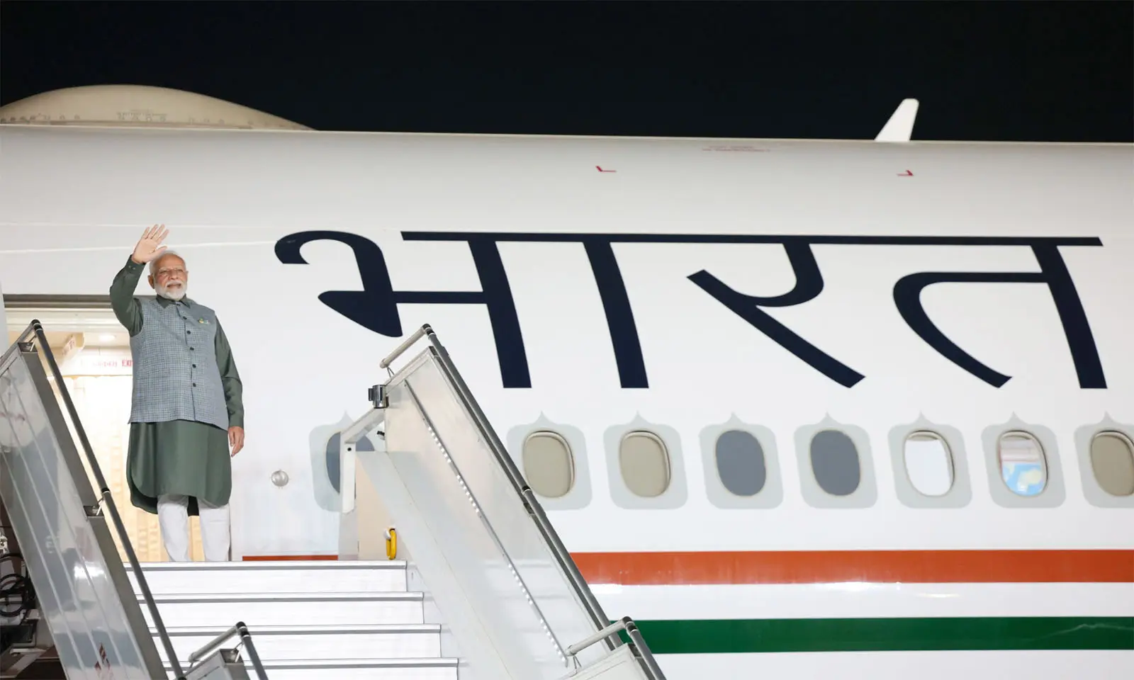 भारत और इंडिया दोनों रहे!