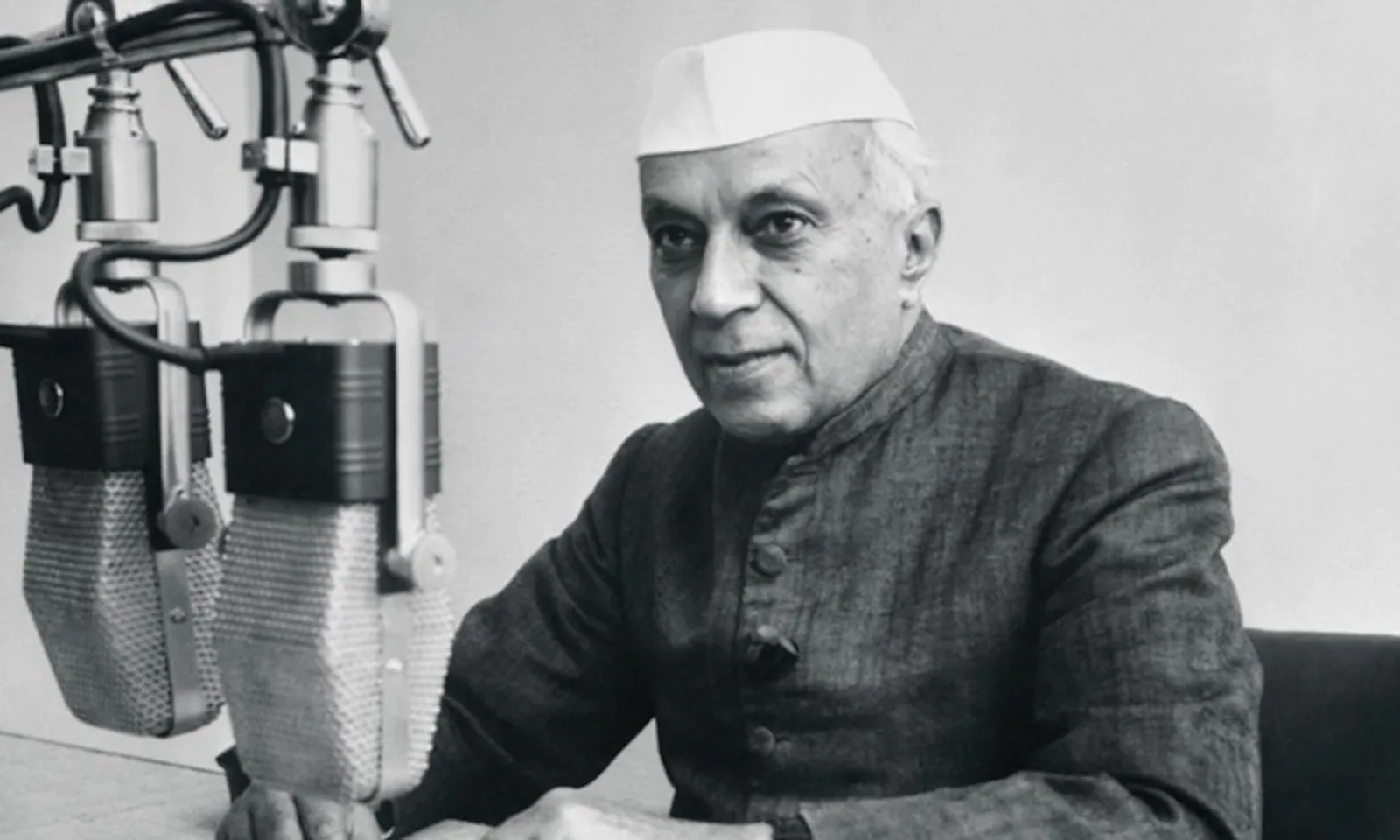 नेहरू पर संघ का नजरिया बदल रहा है क्या?