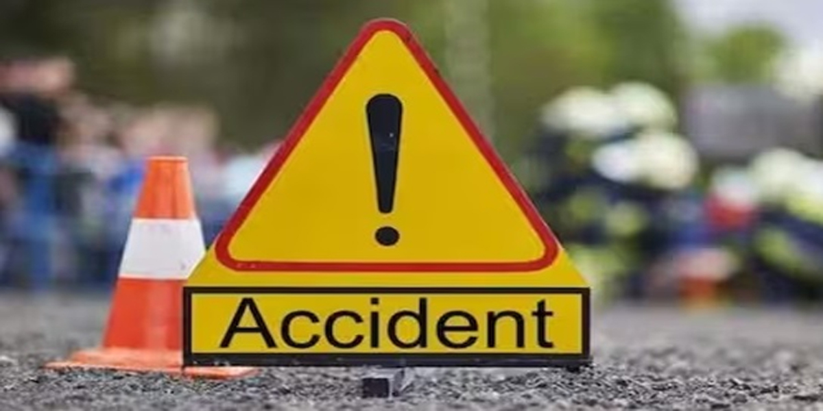 जम्मू-कश्मीर में सड़क दुर्घटना में दो की मौत