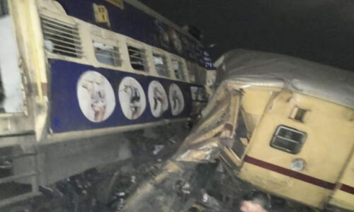 आंध्र प्रदेश में 2 ट्रेनों की टक्कर 8 की मौत, 40 से ज्‍यादा यात्री घायल