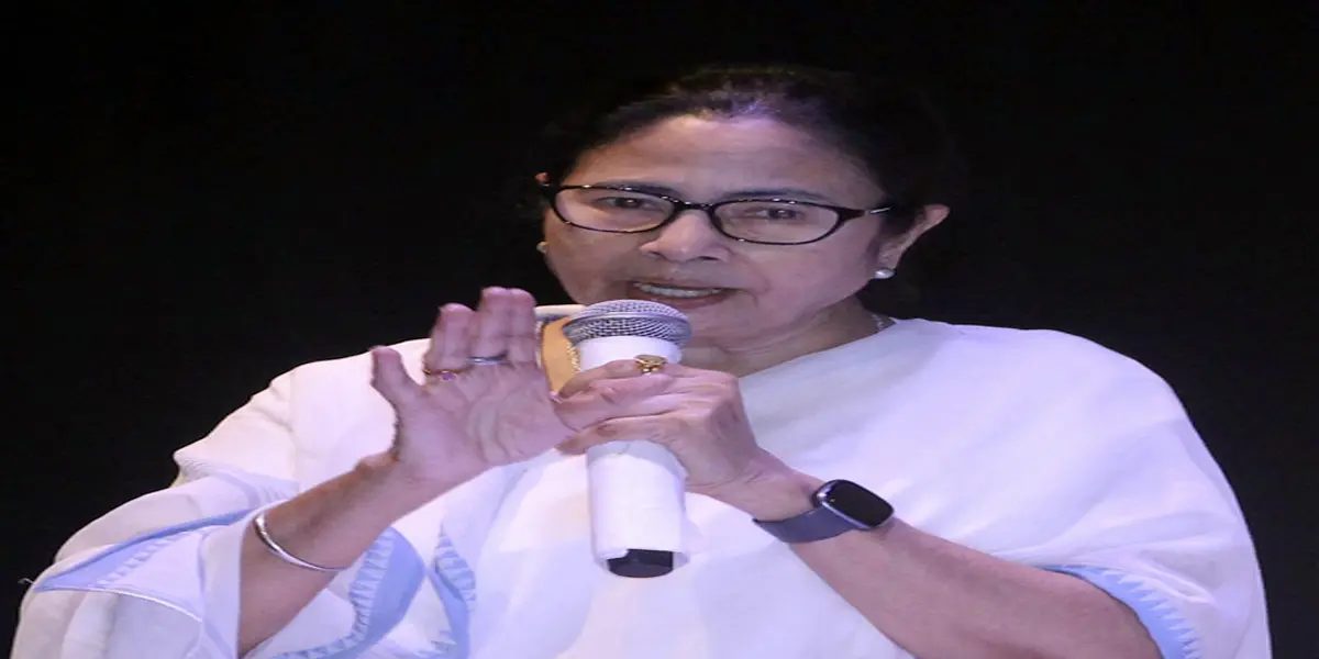 ममता ने अपने घर बुलाई कैबिनेट बैठक
