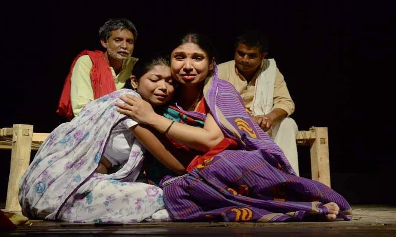 एक्शन, लाइट, डायरेक्शन…