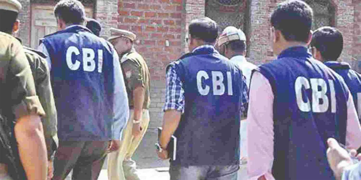 स्कूल में नौकरी मामले में सीबीआई का तृणमूल विधायक के आवास पर छापा