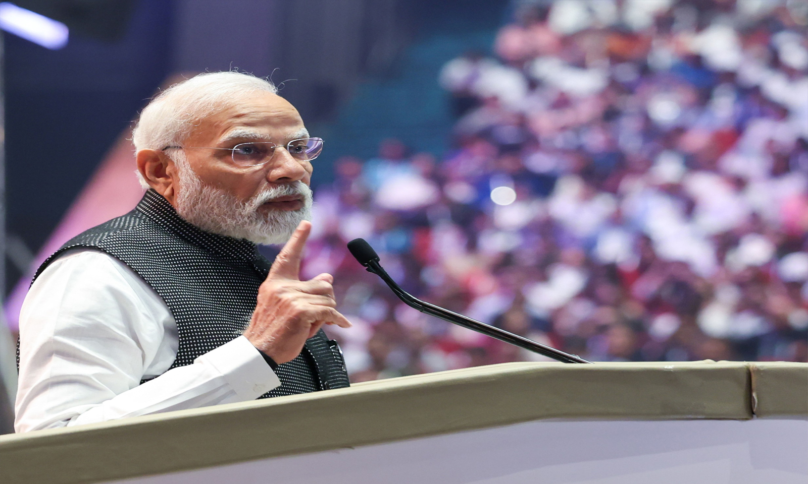 मोदी ने नीतीश पर साधा निशाना
