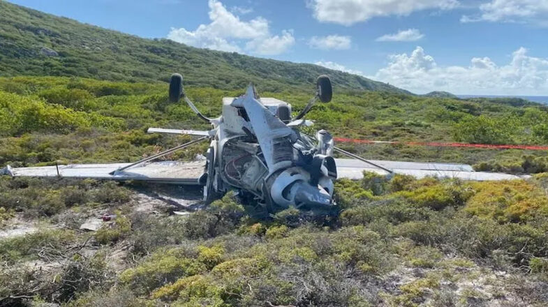 ऑस्ट्रेलिया के ग्रेट बैरियर रीफ द्वीप पर विमान दुर्घटना में दो घायल