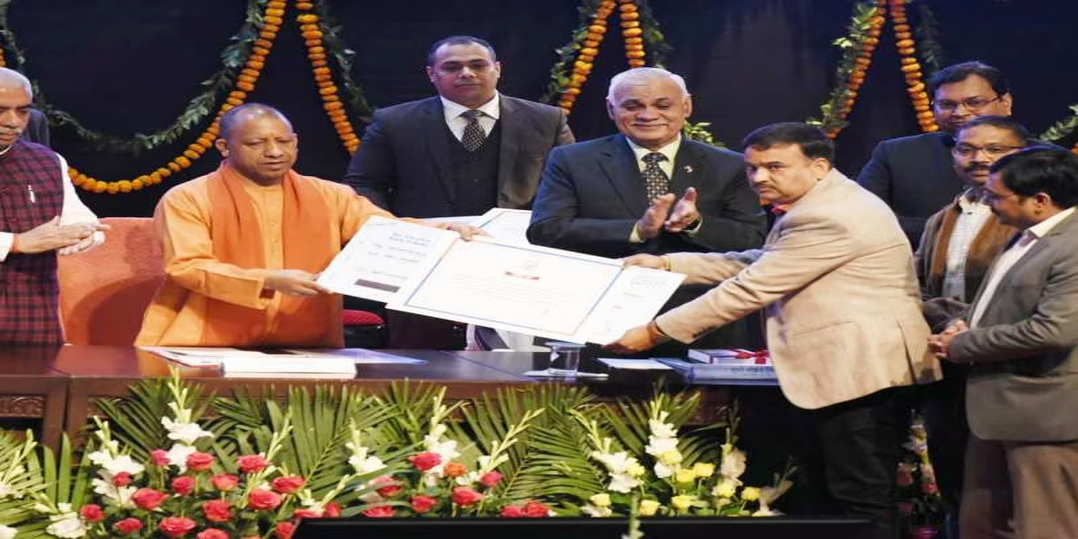हर जिले के उत्पाद की होनी चाहिये ग्रेडिंग: सीएम योगी