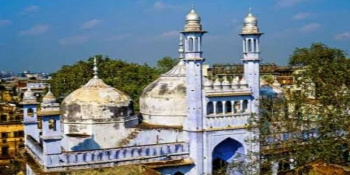 कोर्ट के आदेश के बाद ज्ञानवापी बेसमेंट में पूजा शुरू