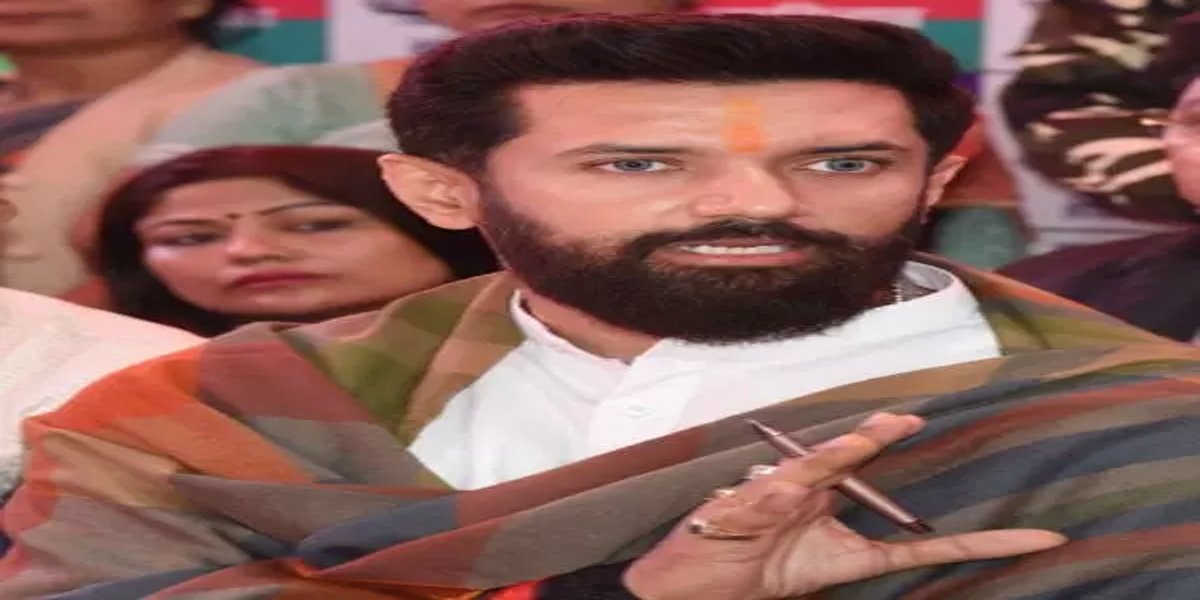 बिहार में मांझी के बाद चिराग ने भी शुरू की ‘दबाव’ की सियासत