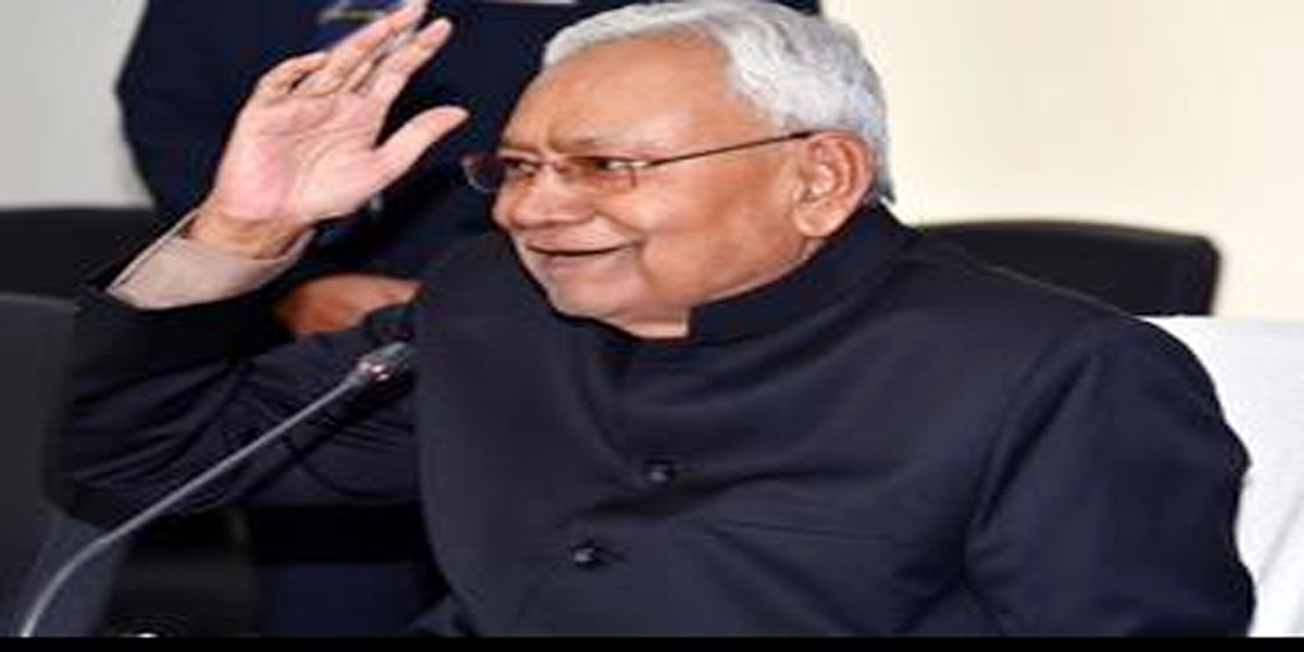 राहुल गांधी मीडिया में बने रहने के लिए कुछ भी बोलते हैं: नीतीश कुमार