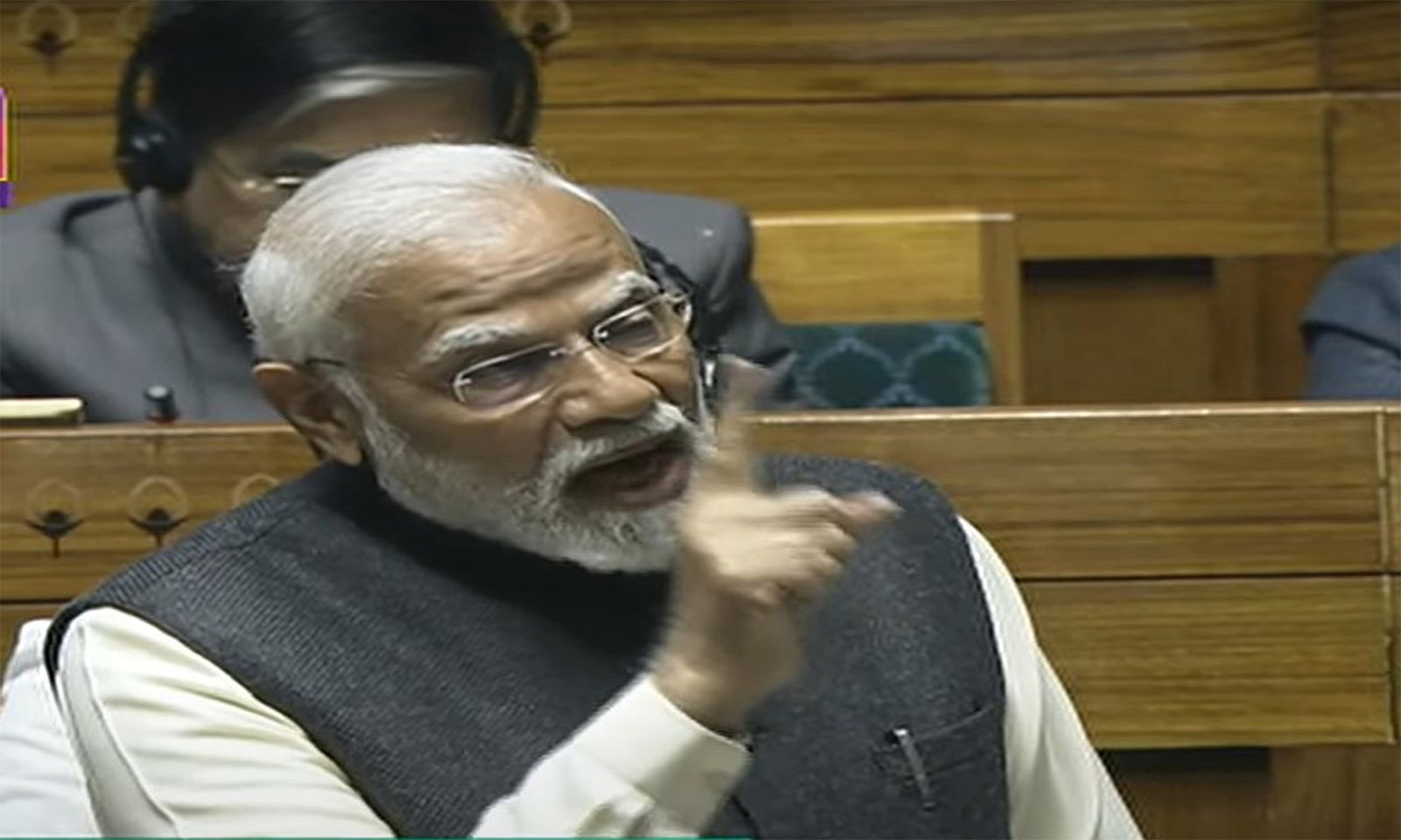 राज्यसभा में भी मोदी के निशाने पर रहे राहुल