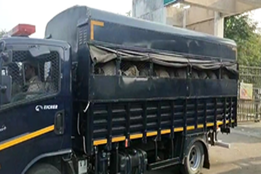 पोस्टमार्टम के बाद माफिया अंसारी का शव गाजीपुर रवाना