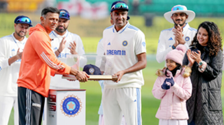 100 टेस्ट खेलने वाले भारत के 14वें खिलाड़ी बने अश्विन