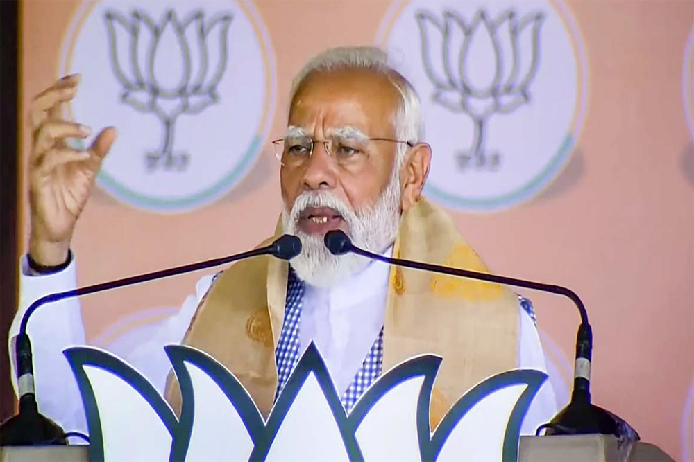 मोदी का कांग्रेस पर और हमला!