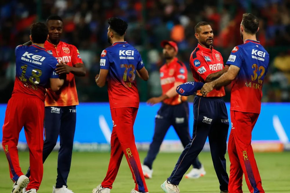 IPL 2024: RCB के बाद इन टीमों पर भी मंडरा रहा है बाहर होने का खतरा, जानिए समीकरण