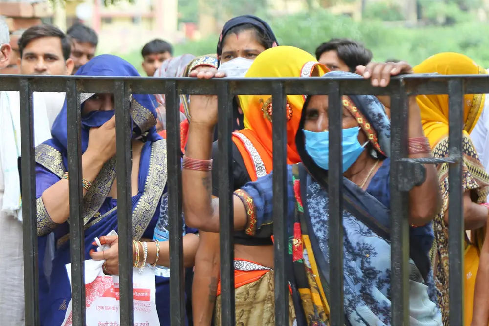 आंकडों से नज़र मिलाइए